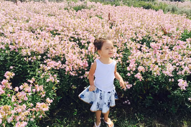 Những biểu cảm đáng yêu của con gái Đoan Trang đã “đốn tim” không ít cư dân mạng. 