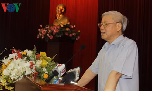 Ban Bi thu thong bao tinh hinh Bien Dong voi can bo cap cao nghi huu-Hinh-3