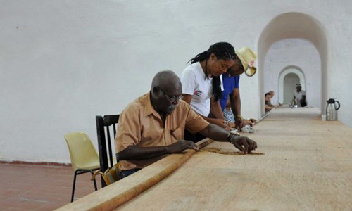 Dieu xi ga ky luc mung sinh nhat lanh tu Fidel Castro