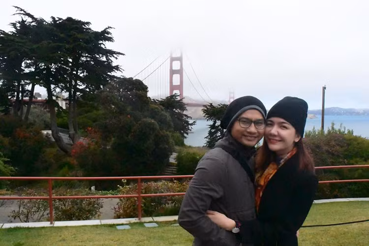 Vo chong Ai Chau Huynh Dong tinh tu o troi Tay-Hinh-2