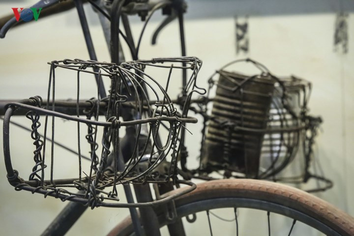 …cho đến ghi đông, tay cầm...vv.