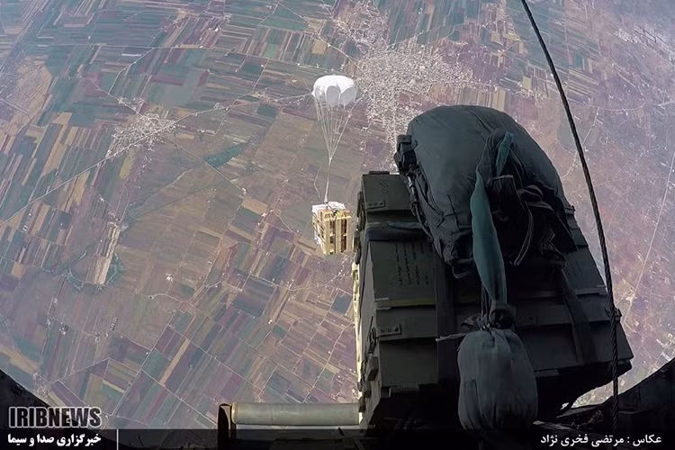 Binh sĩ ở hai thị trấn trên hầu hết đều là dân quân nhưng họ vẫn bám trụ lại đây chờ ngày được giải vây. Và trong suốt nhiều năm bị vây hãm lực lượng duy trì khả năng chiến đấu của mình bằng các chuyến hàng tiếp tế từ Không quân Iran hoặc Syria. Nguồn ảnh: IRIB.