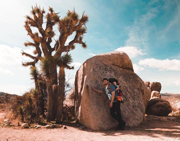 “Nhưng ít nhất chúng tôi có thể thoát khỏi cuộc sống thường ngày và dành nhiều thời gian để bên nhau. Sau rất nhiều công việc tạm thời, chúng tôi tập tành kinh doanh trên mạng. Sau đó, chúng tôi đã mua chiếc xe camper roadtrek năm 1995 và bắt đầu cải tạo nó. Chúng tôi vừa hoàn thành một chuyến du lịch thử nghiệm trong 12 ngày. Dự định của chúng tôi trong 2 năm tới là đến thăm 59 Công Viên Quốc Gia ở Hoa Kỳ và ghi lại hành trình trên YouTube! ”