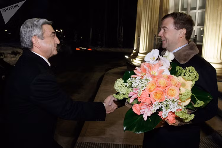 Tổng thống Nga Dmitry Medvedev trong buổi tiếp Tổng thống Armenia Serzh Sargsyan tại dinh thự ngoại ô "Gorki", năm 2010. Ảnh: Sputnik.
