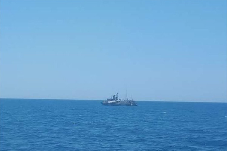 Trước đó từ năm 2017 đã có thông tin Nga đang có kế hoạch cung cấp cho Syria các tàu tuần tra mới và các thiết bị khác. Tuy nhiên, nguồn tin này không nhắc đến tàu cao tốc Raptor nhưng lại tiết lộ rằng, việc giao tàu sẽ bắt đầu vào năm 2017 và sẽ hoàn thành vào năm 2019. Nguồn ảnh: South Front.