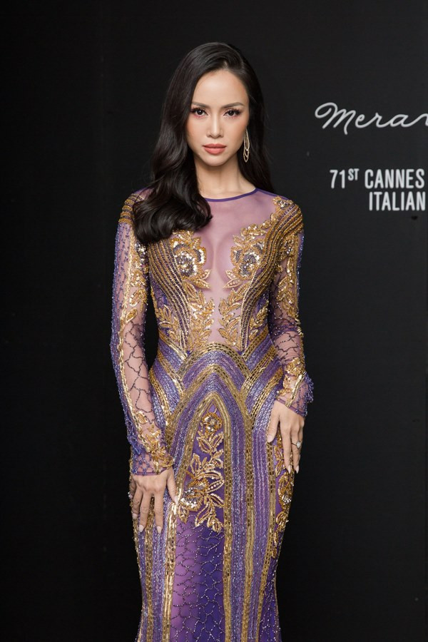 Vậy nên, một bài học được đúc kết lại, trước khi phát ngôn hay đưa ra bất kỳ một thông tin nào đều phải chính xác tuyệt đối và nếu có lỡ sai sót hãy bình tĩnh giải quyết vấn đề. Vũ Ngọc Anh đã làm tốt điều đó, giúp cô ghi điểm trong lòng người hâm mộ khi kịp thời đưa ra lời xin lỗi, xoa dịu dư luận.