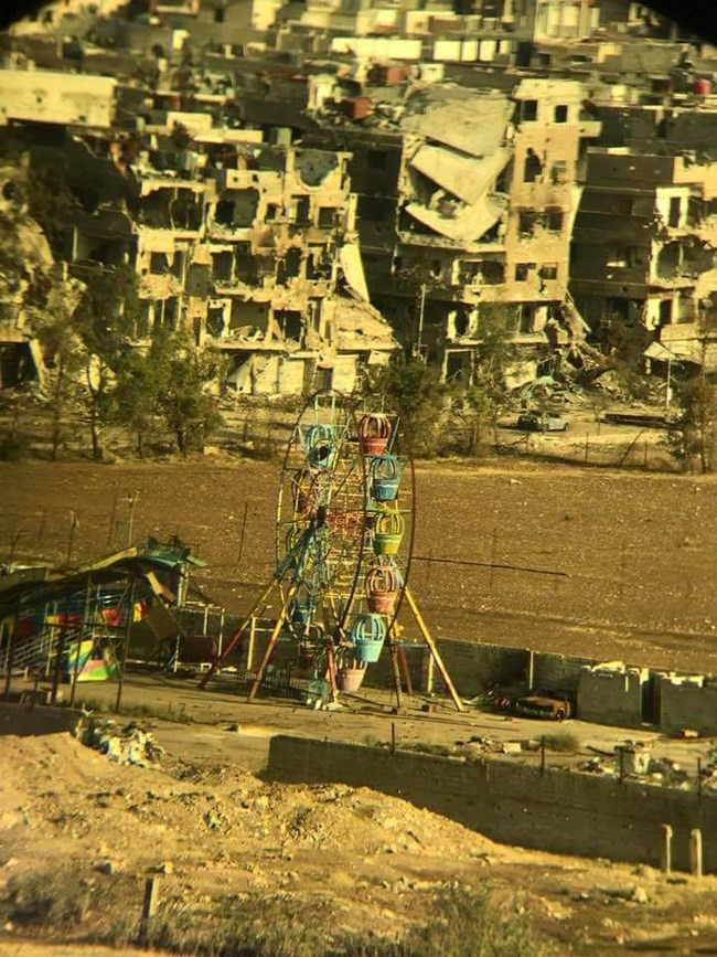  Quân đội Syria giải phóng liên tiếp các tòa nhà và công trình xây dựng trong khu vực nội đô của quận từ IS.