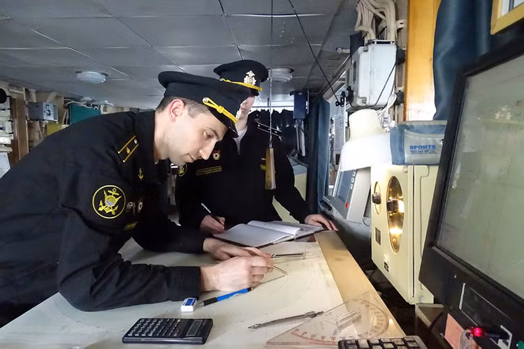 Tuần dương hạm Varyag trong đợt tập trận này đã bắn nhiều tên lửa chống hạm siêu thanh tấn công một loạt các mục tiêu giả định trên biển Nhật Bản, và các tên lửa này đều tiêu diệt thành công mục tiêu. Nguồn ảnh: arms-expo.