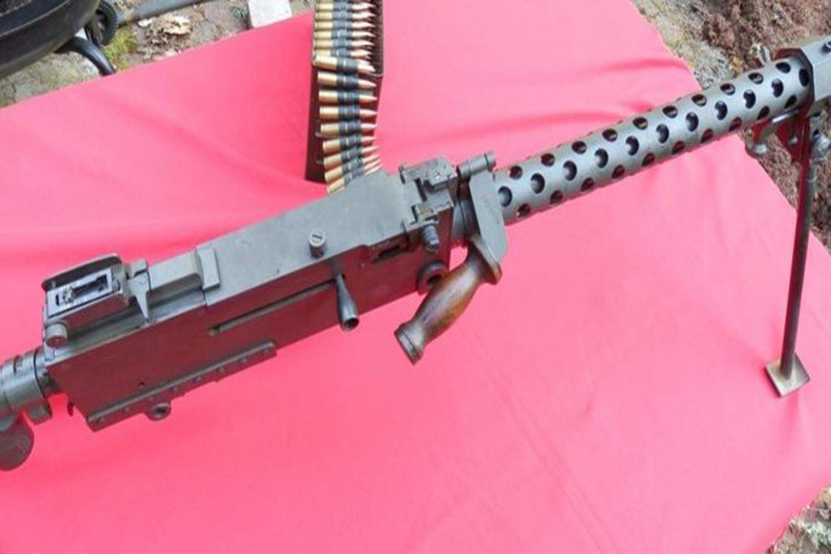 Một tổ đội chiến đấu của Browning M1919 gồm hai người với một xạ thủ và một tiếp đạn, mẫu súng máy này thường sử dụng dây đạn 250 viên. Tuy nhiên trên thực tế, Browning M1919 cần tới ba bốn người do nó còn đi kèm một giá súng cho phép nó có thể tác xạ trên mọi nền địa hình. Nguồn ảnh: northwestfirearms.