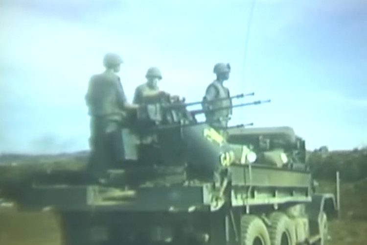 Hầu hết các loại vũ khí phòng không của Mỹ đưa sang miền Nam Việt Nam chủ yếu "ngồi chơi xơi nước" trong quá trình tham chiến tại Việt Nam, một ít trong số đó được cải biên cho các nhiệm vụ chống bộ binh và hầu hết đều theo các đơn vị viễn chinh Mỹ rút về nước sau Hiệp định Paris. Nguồn ảnh: WWIIPublicDomain.