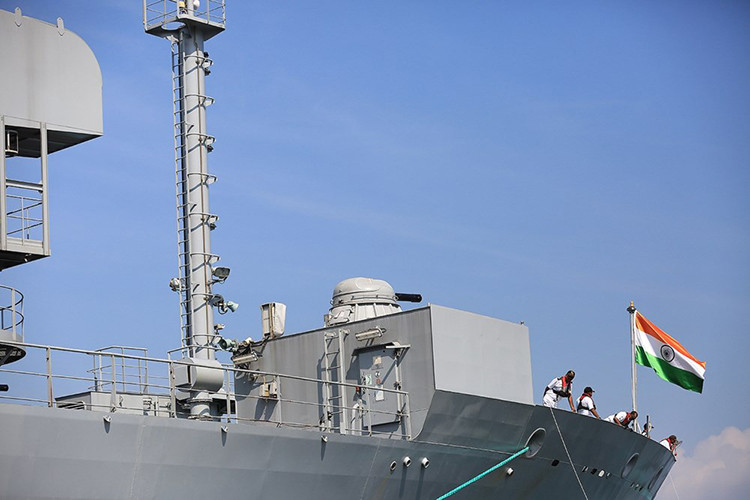 Trong ảnh là một trong những tổ hợp phòng không AK-630 trên INS Shakti. Nguồn ảnh: Viettimes.