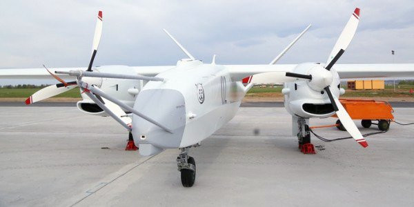 Máy bay không người lái tầm xa Altius-M với thiết kế hai động cơ đặc trưng. Nguồn ảnh: Twitter.