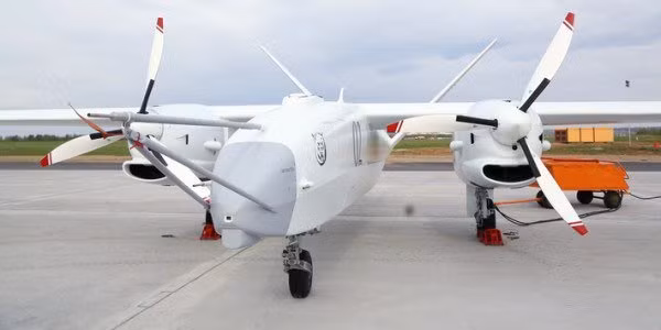 Máy bay không người lái tầm xa Altius-M với thiết kế hai động cơ đặc trưng. Nguồn ảnh: Twitter.