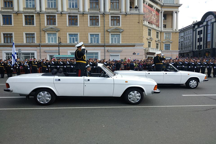 Theo Bộ Quốc phòng Nga, Viễn Đông sẽ là vùng lãnh thổ diễn đầu tiên ở Nga diễn ra các hoạt động diễu binh mừng Ngày Chiến thắng phát xít, trong khi đó lễ duyệt binh chính thức sẽ diễn ra vào lúc 14 giờ chiều nay 9/5 theo giờ Hà Nội tại Quảng trường Đỏ, Moscow. Nguồn ảnh: Bộ Quốc phòng Nga.