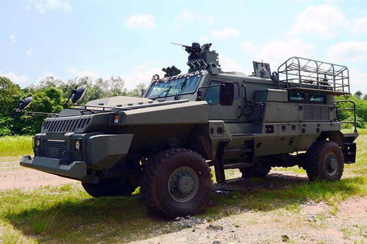 Xe chi viện chiến đấu Belrex PCSV được trang bị súng máy điều khiển từ xa cỡ nòng 7,62mm để chi viện hỏa lực tầm gần chốn lại các mục tiêu bọc thép cỡ nhỏ và sinh lực đối phương. Súng máy được điều khiển bởi một thành viên của kíp xe từ bên trong điều này mang lại hiệu quả bảo vệ tối đa cho kíp lái. Nguồn ảnh: Army Technology.