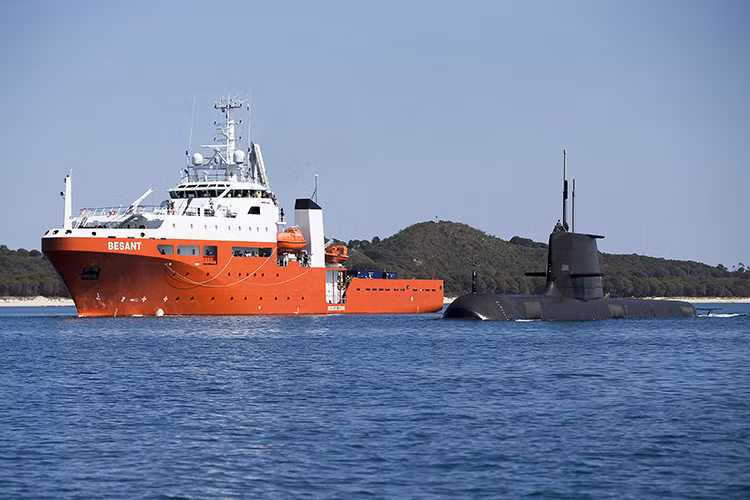 Với sự hỗ trợ của các chuyên gia kỹ thuật nước ngoài cụ thể là từ Tập đoàn hàng hải Damen, Hà Lan, nhà máy Z189 đã đóng mới thành công hai tàu cứu hộ tàu ngầm Basent cho Hải quân Australia được bàn giao. Tất cả các tàu hải quân này đều là những lớp tàu có thiết kế phức tạp với hàm lượng kỹ thuật cao. Nguồn ảnh: Dutch Mariner.