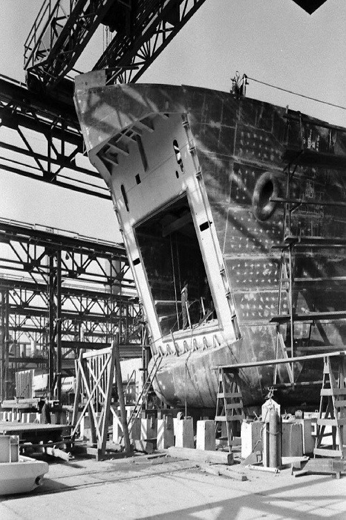 Tính tới năm 1945, tổng khối lượng hàng hóa được tàu vận tải Mỹ vận chuyển cho các nước Đồng Minh ước đạt 34 triệu tấn.