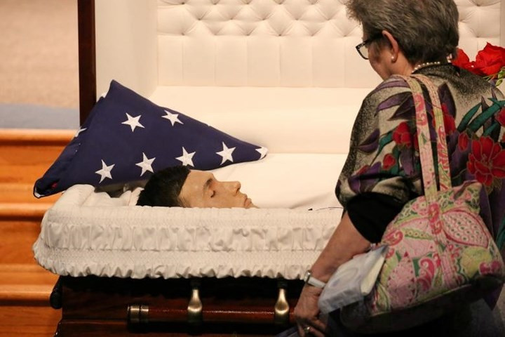 Garcia trong giấc ngủ ngàn thu. Garcia giờ đã vĩnh viễn bỏ lại đằng sau bao hoài bão tuổi trẻ của mình.