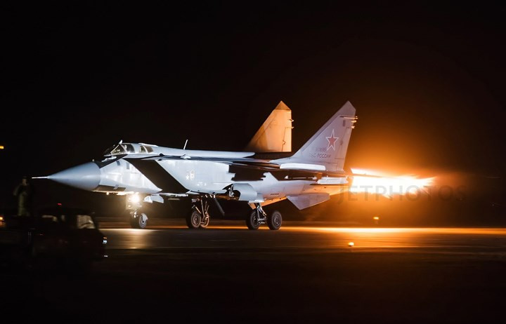  MiG-31MB là phiên bản nâng cấp của dòng máy bay đánh chặn huyền thoại MiG-31B được phát triển trong những năm 90 của thế kỷ trước.