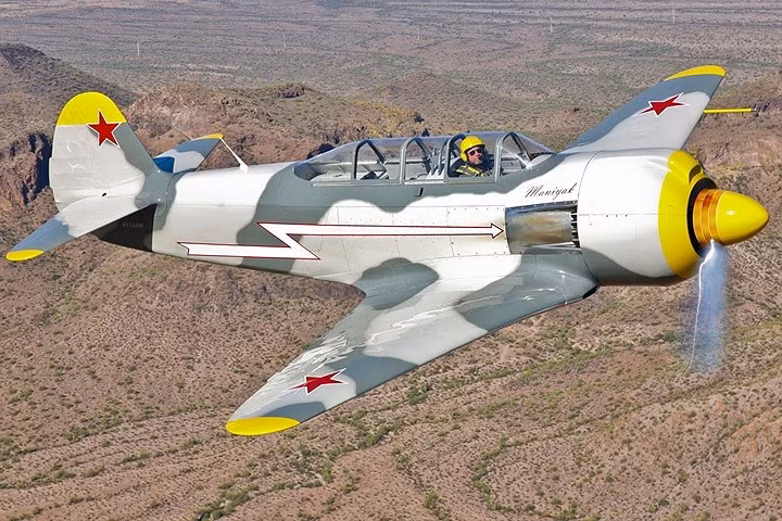 Máy bay Yak giúp Hồng quân giành ưu thế trước tiêm kích BF-109 của phát xít Đức trong trận Barbarosa và các cuộc đối đấu khác trên không.