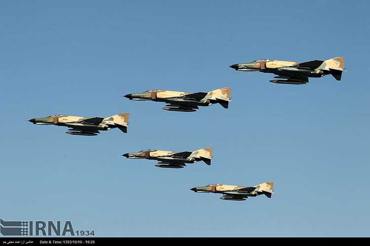 Còn về lực lượng không quân, đây chưa từng là thế mạnh của Iran khi họ được trang bị chủ yếu các loại chiến đấu cơ có từ những năm 1970 và do Mỹ sản xuất, bản thân số chiến đấu cơ này đã nhiều thập kỷ chưa được nâng cấp hay hiện đại hóa. Nguồn ảnh: IRNA.