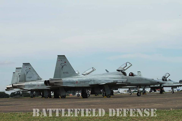 Northrop F-5 là dòng chiến đấu cơ do hãng Northrop chế tạo cho Không quân Mỹ từ những năm 1950 và vẫn hoạt động liên tục cho tới thời điểm hiện trên nhiều quốc gia trên thế giới với số lượng được chế tạo lên đến hơn 2.000 chiếc. Không quân Việt Nam cũng từng có thời gian biên chế F-5 sau năm 1975. Nguồn ảnh: Sompong Nondhasa.