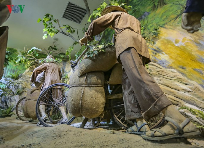 Nhằm mục tiêu chở thồ cao gấp hơn 10 lần dân công gánh bộ, giảm được mức tiêu hao gạo ăn dọc đường cho người chuyên chở.