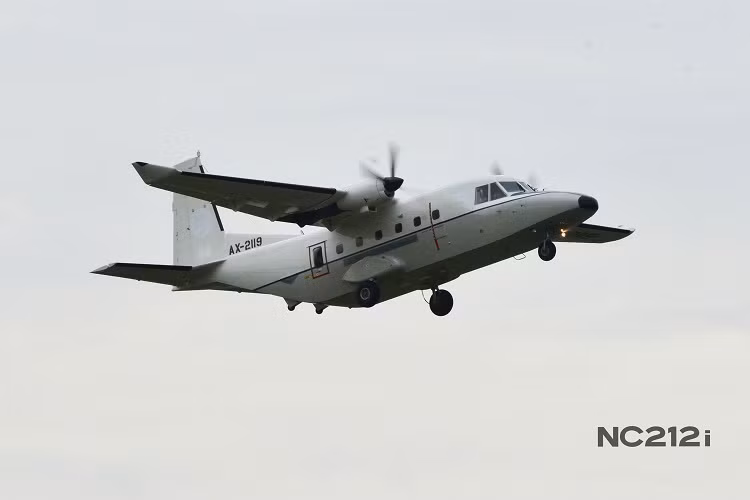 Ngoài Việt Nam, phía Indonesia mà cụ thể là nhà máy chế tạo máy bay Bangdung cũng đang lắp ráp một số lượng lớn máy bay vận tải - tuần thám biển NC-212i cho một số quốc gia ở Đông Nam Á. Nguồn ảnh: National Defence.