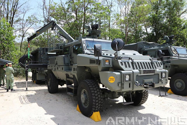 Đối với hệ thống phòng vệ Belrex PCSV được bọc giáp toàn thân nên có khả năng chống lại các loại vũ khí cỡ nhỏ và các vụ nổ của mìn ở khá gần xe. Ở đây khả năng kháng mìn của Belrex PCSV không thực số tốt như các dòng xe kháng mìn MRAP chuyên dụng. Nguồn ảnh: Army News.