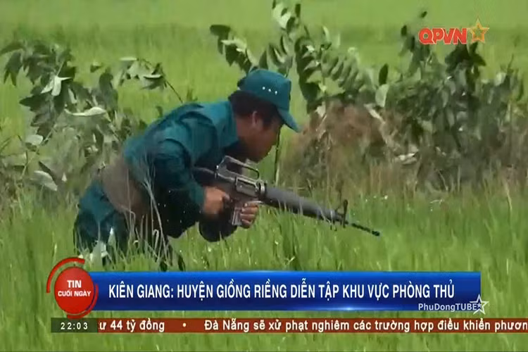 Trong trung tuần tháng 5 vừa qua tỉnh Kiên Giang đã tổ chức thành công diễn tập khu vực phòng thủ 2018 tại huyện Giồng Riềng, và trong cuộc diễn tập này bất ngờ có sự xuất hiện trở lại của một mẫu súng máy Mỹ được chế tạo từ đầu những năm 1940. Nguồn ảnh: QPVN.