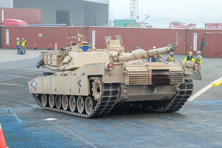 Ngoài số xe tăng và thiết bị quân sự kể trên, Mỹ còn có kế hoạch điều khoảng 500 xe quân sự khác, luân phiên có mặt tại Ba Lan và các nước thành viên NATO kế cận kể cả Estonia, Latvia, Lithuania, Romania, Bulgari và Hungary. Nguồn ảnh: Quân đội Mỹ.