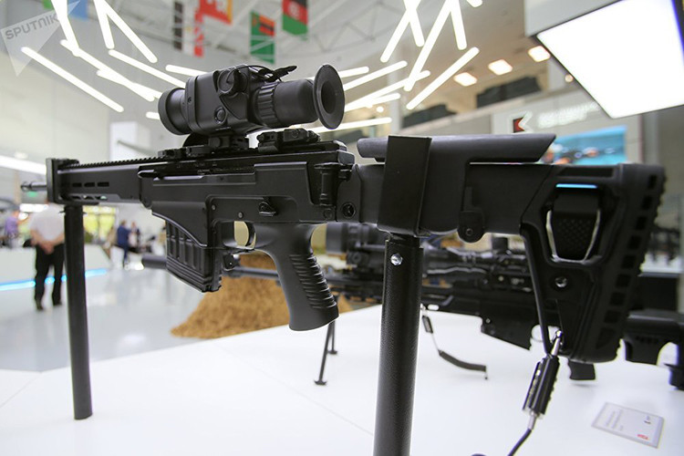 Theo chuyên gia vũ khí Maxim Popenker, các mẫu đạn bắn tỉa 7.62mm mới của Nga có sức xuyên phá lẫn độ chính xác cao hơn mẫu đạn cũ do Liên Xô chế tạo, nó cho phép lính bắn tỉa chiến đấu hiệu quả hơn với các mục tiêu cơ giới như xe bọc thép hay công sự phòng thủ. Nguồn ảnh: Sputnik.