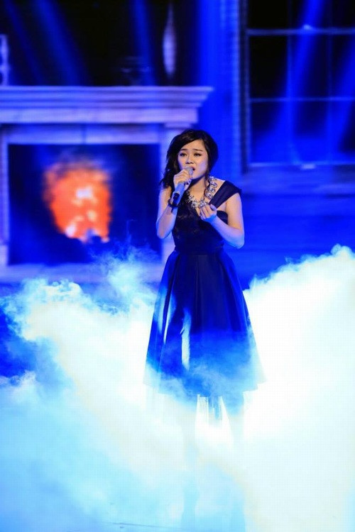 Chan dung co gai khien Tuan Hung khoc truoc hang trieu nguoi-Hinh-3