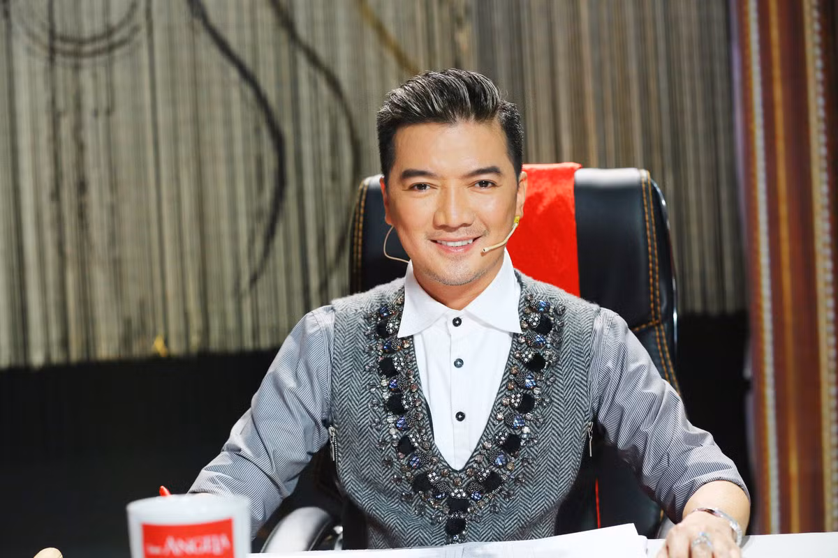 Về phía Đàm Vĩnh Hưng, anh không công khai sao kê mà tuyên bố nhờ kiểm toán vào cuộc và pháp luật can thiệp. Sau đó, ngày 5/9/2021, Đàm Vĩnh Hưng chính thức nộp đơn kiện bà Phương Hằng do có những hành vi, lời lẽ mang tính xúc phạm gây ảnh hưởng đến đời sống cá nhân. 