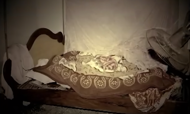 Ngay sau đó, hai người báo cho gia đình về sự việc trên. Khi người thân của bà Hảo đến thì phát hiện trên người bà có nhiều vết sây sát nên báo cho cơ quan Công an. Khám nghiệm sơ bộ ban đầu, lực lượng chức năng nhận định nạn nhân chết do bị tác động ngoại lực từ bên ngoài, trên vùng cổ có nhiều dấu vết nghi vấn. Nguyên nhân chết do ngạt thở.