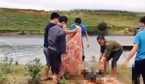  Phát hiện người đàn ông bị chết đuối trên sông: Chiều 29/3, người dân ra khu vực cầu Khe Mây thuộc thôn 1, xã Hương Đô, huyện Hương Khê, tỉnh Hà Tĩnh phát hiện thi thể ông T.V.C (SN 1968, người địa phương) bị đuối nước trên sông Ngàn Sâu. Trước đó, ngày 28/3, ông C. đi chăn trâu không trở về nhà nên gia đình đã tổ chức tìm kiếm và trình báo Công an. 