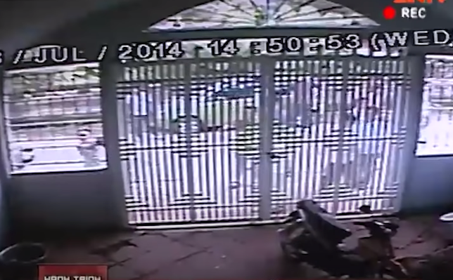 Với quyết tâm không để đường dây này được phép hoạt động, gây ảnh hưởng xấu đến an ninh trật tự trên địa bàn. Sau khi nắm được quy luật hoạt động của đường dây này, chiều 6/7/2014, Ban chuyên án với nhiều lực lượng như Phòng chống tội phạm công nghệ cao của Bộ Công an, Công an Thanh Hóa, lực lượng cảnh sát hình sự, cảnh sát cơ động, Công an thị xã Bỉm Sơn... chia thành nhiều hướng để đột kích vào nhà Liệu. 