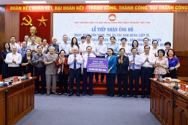 Tiep nhan 22 ty dong tri an liet si, chien si Dien Bien Phu