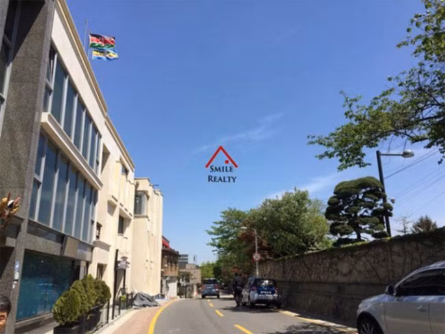 Tổ ấm của Song Joong Ki và Song Hye Kyo nằm ở một trong những khu vực giàu có và biệt lập nhất Seoul.