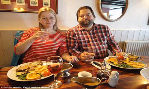 Yulia và anh trai Alexander Skripal. Ảnh: East2west News.