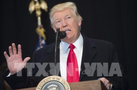 Tổng thống Donald Trump hoãn ban hành sắc lệnh nhập cư mới.