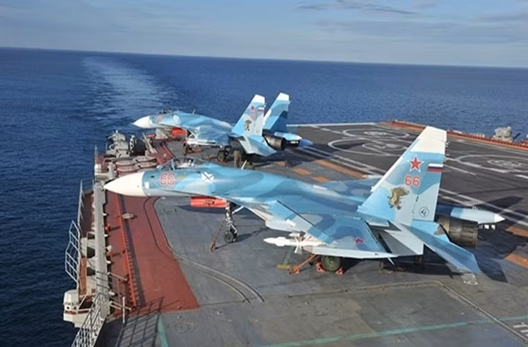 Đáp lại những động thái từ phía Mỹ và đồng minh, nguồn tin quân sự Nga thông báo, các lực lượng Hải quân và Không quân nước này đã chuẩn bị sẵn sàng đáp trả ngay lập tức bất cứ cuộc tấn công nào nhằm vào Syria. Ảnh: FNA.