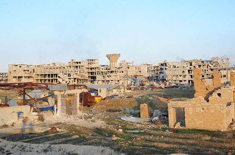 Nguồn tin cho hay, tính riêng ngày 1/4, hơn 1.000 tay súng phiến quân Jaysh al-Islam và người thân của chúng đã rời khỏi Douma để tới tỉnh Idlib. Ảnh: FNA.