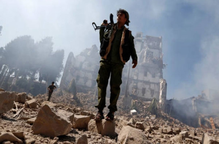 Theo hãng Fars (Iran), trước đà tiến công như vũ bão của lực lượng chính phủ Syria, phiến quân IS đã hứng chịu tổn thất nặng nề và phải rút lui khỏi nhiều khu vực ở Nam Damascus. Ảnh: FNA.