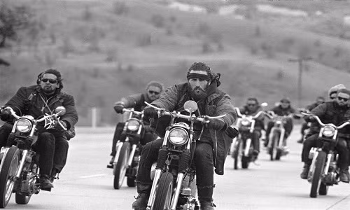 Được thành lập ở California (Mỹ) năm 1948, Hells Angels dần dần phát triển lớn mạnh và trở thành băng đảng mô tô lớn nhất thế giới. Tuy nhiên, với nhiều hành vi phạm tội, Hells Angels đã bị Bộ Tư Pháp Mỹ liệt vào danh sách băng đảng tội phạm có tổ chức. (Nguồn ảnh: ATI)