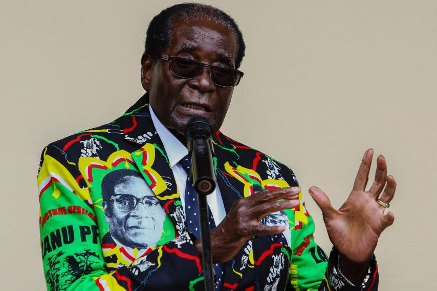 Trước đó, hồi tháng 11/2017, Tổng thống Robert Mugabe, 93 tuổi, đã chấp nhận từ chức và chuyển giao quyền lực trong hòa bình sau gần 40 năm cầm quyền. Ảnh: Getty.