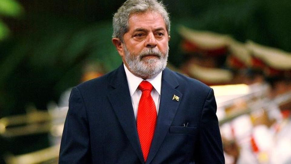 Ông Luiz Inácio Lula da Silva, 72 tuổi, là Tổng thống thứ 35 của Brazil và đang bị cáo buộc nhận hối lộ trị giá hơn 1 triệu USD từ công ty xây dựng OAS. Ảnh: Reuters.