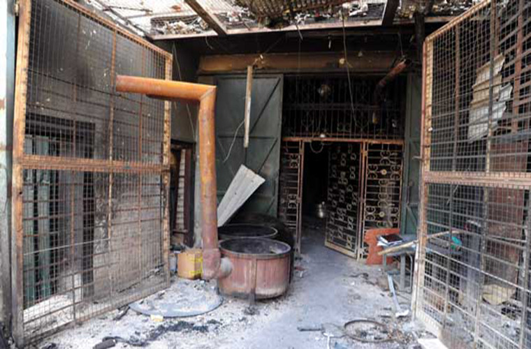 Nguồn tin cho hay, khi Douma được giải phóng hoàn toàn, chỉ còn vài trăm người trong nhà tù At-Tubah. Điều đó có nghĩa là, phiến quân Jaysh al-Islam đã hành quyết rất nhiều tù nhân và nhiều người có thể đã chết trong quá trình xây dựng các đường hầm và cơ sở hạ tầng khác cho nhóm phiến quân này. Ảnh: SANA.