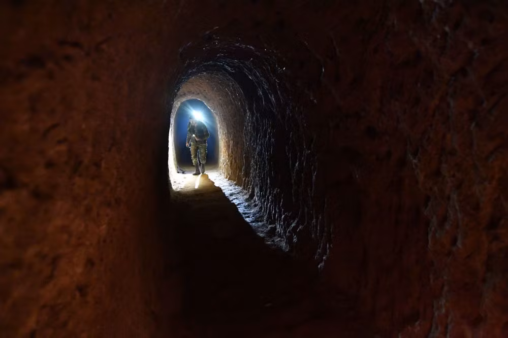 Đường hầm của nhóm phiến quân ở ngoại ô Damascus dẫn tới thị trấn Douma.