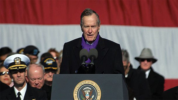 Cựu Tổng thống George H.W.Bush có biệt danh Poppy từ hồi nhỏ.